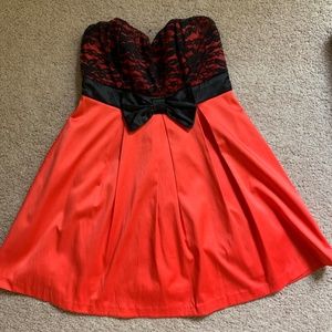 Strapless dress
